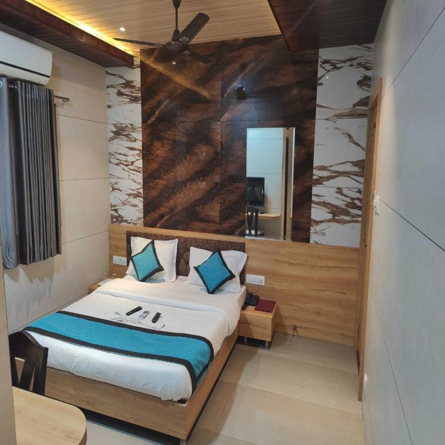 מומביי Hotel Prasad Nx מראה חיצוני תמונה